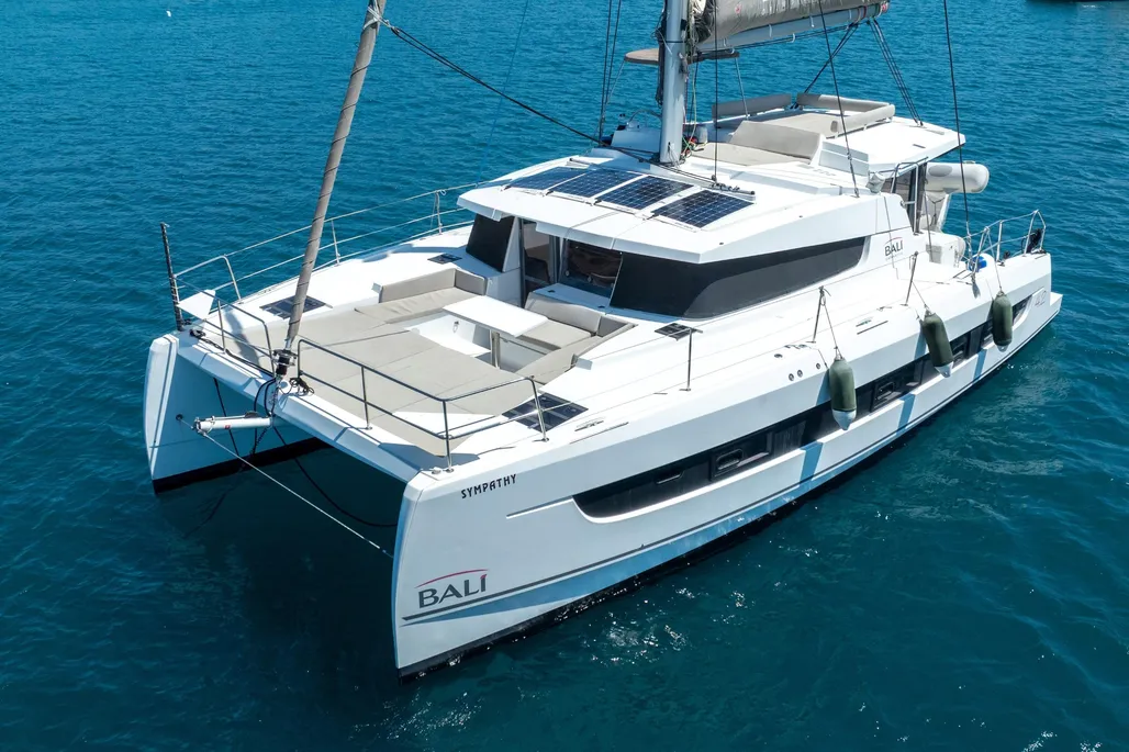 Bali 4.2, Catamaran de 13 m — Bali